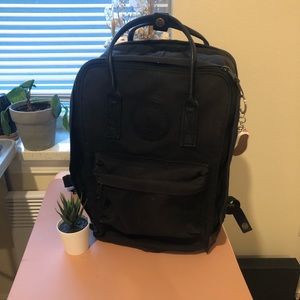 Fjallraven Kanken Classic Large Backpack